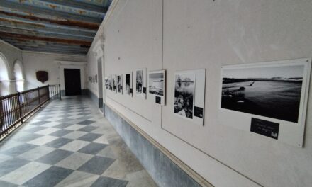 Claudio Santoliquido  a Crotone il 2 agosto ha  inaugurato Klik la sua mostra fotografica