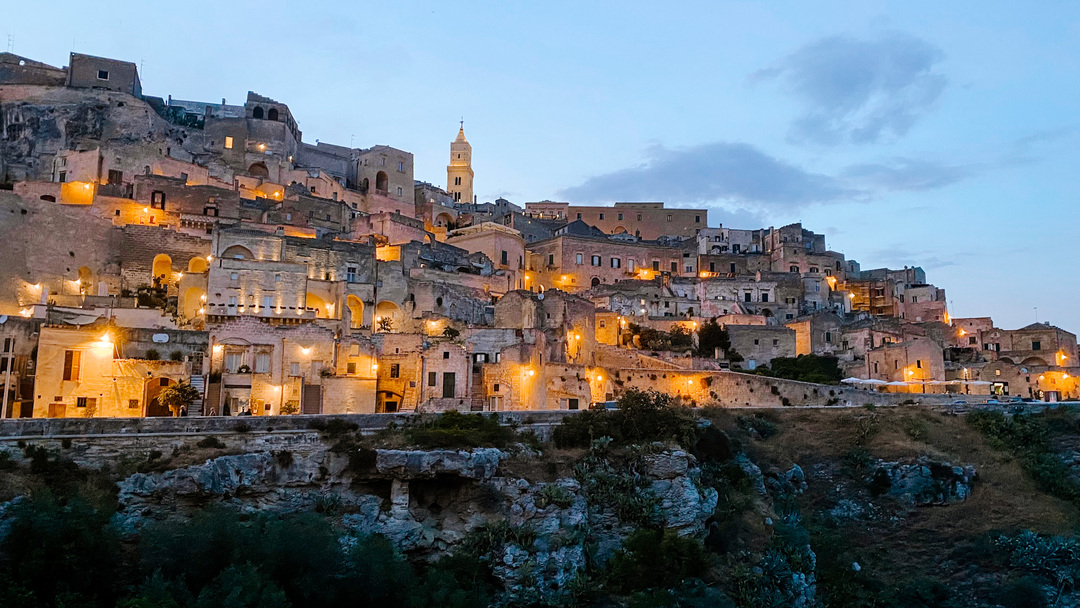 XIII edizione del Premio Moda 2024  a Matera dal 1 settembre arte e resilienza femminile