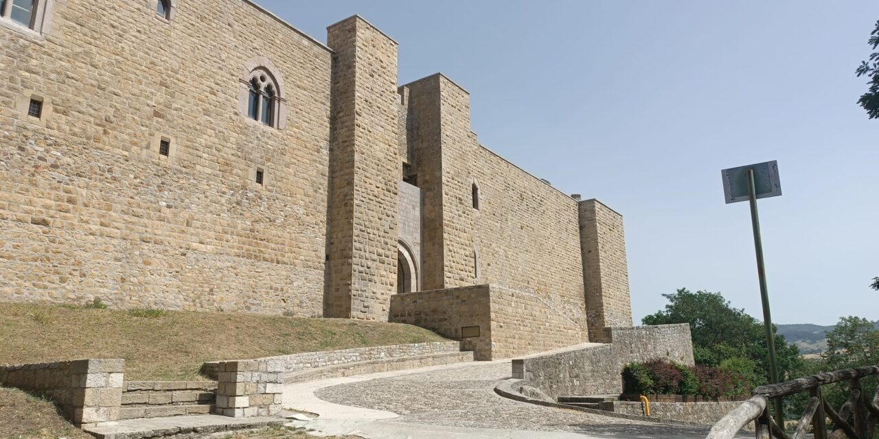 Il Castello di Lagopesole candidato a luogo del cuore dal Fai Lucano