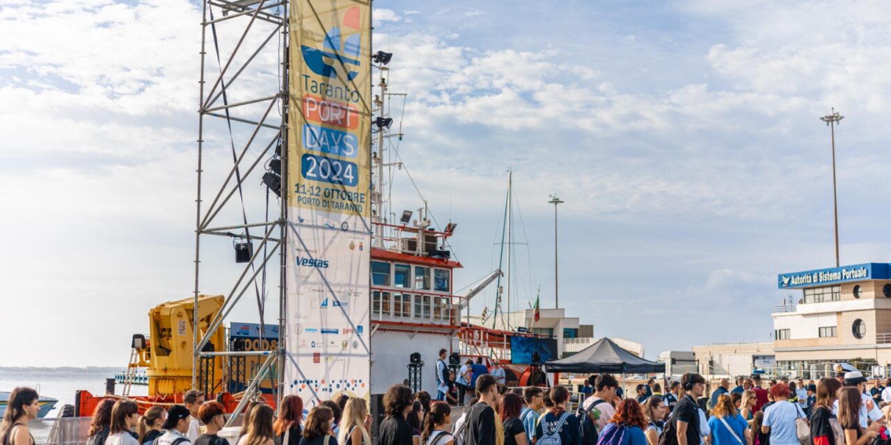 Apulia University Village partito il veliero da Taranto domani Gallipoli e le altre tappe