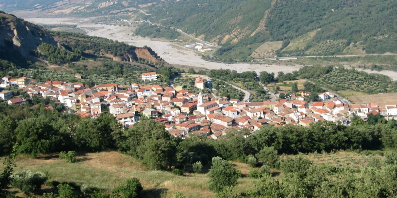 Viaggio tra le comunità lucane arbereshe,  San Costantino Albanese con il sindaco Iannibelli