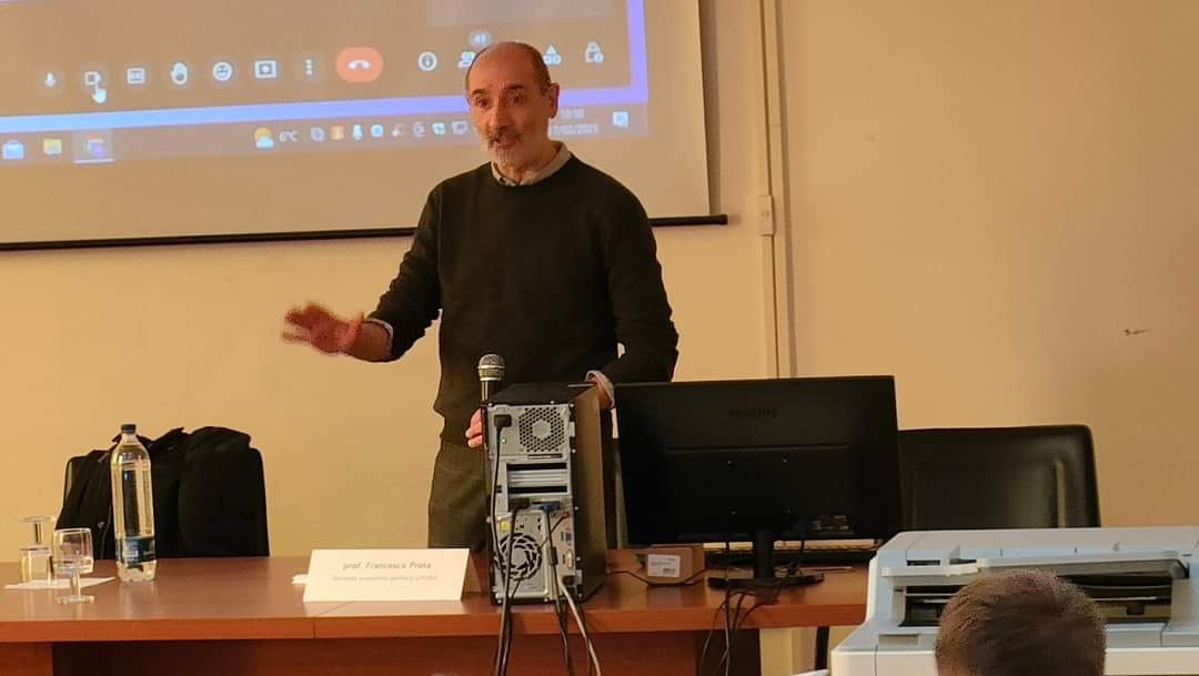 Autonomia differenziata: una riforma utile per l’Italia? Il prof. Prota incontra gli studenti dell’alberghiero di Molfetta