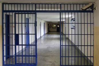 Carceri, dal 2014 a oggi oltre 600 suicidi: si rischia record morti nel 2024