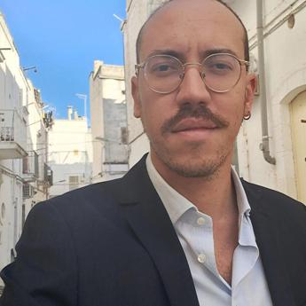 Aveva postato foto Giorgia Meloni a testa in giù, si dimette presidente Museo civico Ostuni