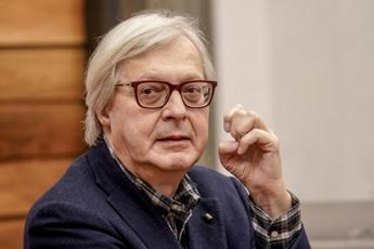 Sgarbi: “Mi dimetto da sottosegretario”