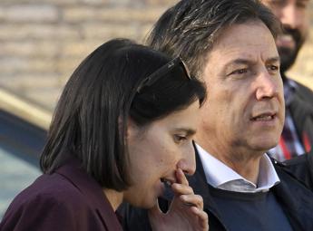 Basilicata, Lacerenza si ritira: caos a sinistra, Pd e M5S non escludono di andare soli