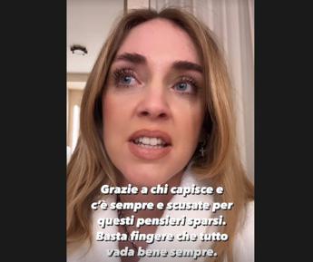 Chiara Ferragni, lo sfogo: “Sto male, periodo doloroso”