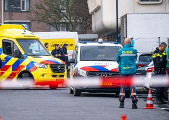 Olanda, attacco con coltello a Rotterdam: un morto e due feriti gravi