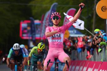 Giro d’Italia, ancora Pogacar vince per distacco la 20esima tappa a Bassano