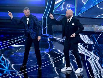 John Travolta a Sanremo 2024, Rai ha chiesto risarcimento danni