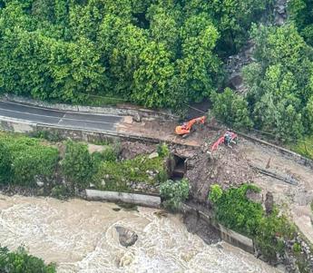 Maltempo, pioggia e frane in Piemonte e Valle d’Aosta: evacuate oltre 200 persone