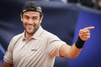 Atp Kitzbuhel, Berrettini in semifinale: De Alboran ko in due set