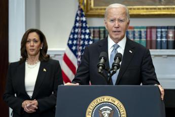 Biden si ritira, chi sfida Donald Trump? Cosa succede ora