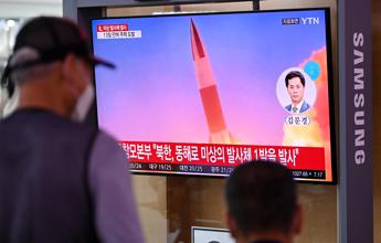 Nordcorea, Pyongyang testa missile balistico più potente: potrebbe colpire gli Usa