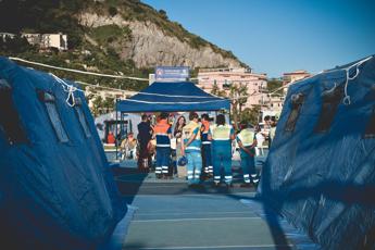 Terremoto Campi Flegrei, oggi scossa di magnitudo 4 avvertita anche a Napoli