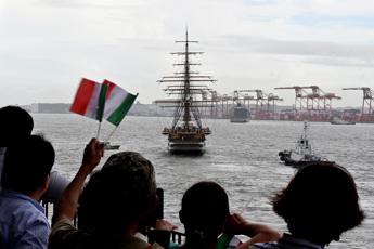 63 mila visitatori per tappa Tokyo tour nave Vespucci, 25 mila le visite a bordo