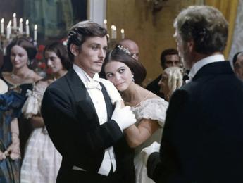 E’ morto Alain Delon, l’attore icona del cinema mondiale aveva 88 anni