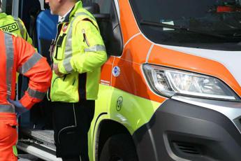 Incidente sulla Palermo-Sciacca, scontro tra due auto: 3 morti e 3 bimbi in gravi condizioni