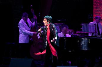 Liza Minnelli scrive autobiografia: “Contro bugie e mezze verità”