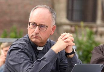 Papa, padre Spadaro: “La salute è buona, sente di avere le forze per affrontare un lungo viaggio”