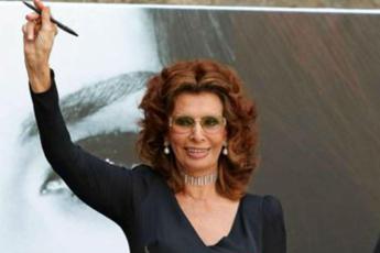 Sophia Loren: “Il tempo della mia vita, volato via”