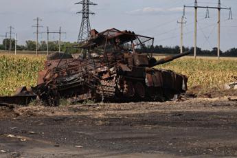 Ucraina, Zelensky: “Operazione nel Kursk continua”. Mosca: respinto attacco in Bryansk