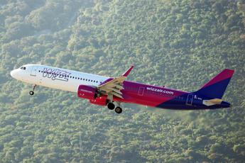 Wizz Air lancia ‘All you can fly’: 599 euro per volare verso oltre 800 destinazioni a prezzo fisso