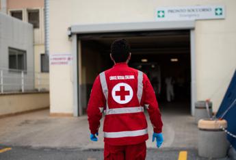 Aggressioni ai sanitari, Schillaci: “Arresto in flagranza differito per combatterle”