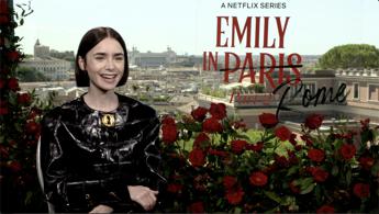 ‘Emily in Paris’ sbarca a Roma. Lily Collins: “Girare qui mi ha fatto sentire a casa”