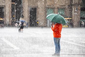 Maltempo con piogge forti fino a giovedì, poi torna il caldo estivo (ma non per molto)