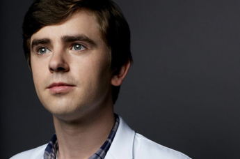 The Good Doctor, ultima stagione su Rai 2. Highmore: “Fine riprese come il giorno del diploma”