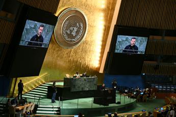 Ucraina, Zelensky all’Onu: “Russia pianifica attacchi a nostre centrali nucleari”