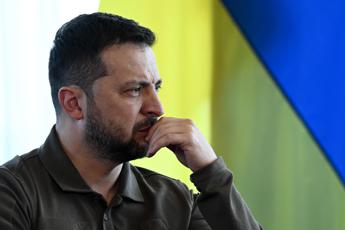 Ucraina, Zelensky smonta il governo: rischia anche Kuleba