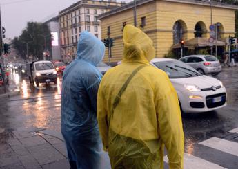 Maltempo, allerta meteo anche oggi: pioggia e vento forte sul Centro-Nord