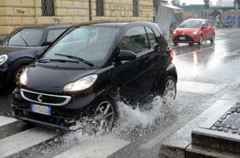 Maltempo, oggi ancora allerta sull’Italia: scuole chiuse a Bologna