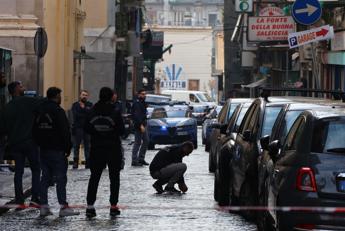 Quindicenne ucciso a Napoli, attesa per l’autopsia: le indagini