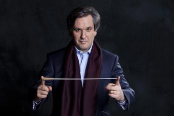 Teatro, parte da Rho la tournée italiana di Sir Antonio Pappano