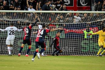 Cagliari-Milan 3-3, Zappa acciuffa i rossoneri in extremis