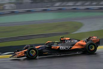 Gp Brasile, Norris in pole con McLaren. Leclerc sesto e flop Verstappen