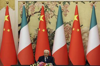 Mattarella a Pechino: “Riequilibrare rapporti commerciali, più investimenti Cina in Italia”