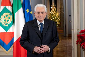 Mattarella, il discorso di fine anno: da speranza a rispetto e fiducia, il messaggio