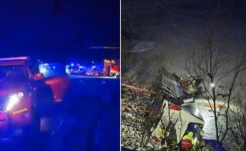 Norvegia, bus con 58 persone a bordo finisce in mare: almeno 3 morti