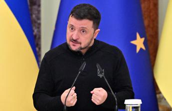 Ucraina-Russia, Orban: “Zelensky rifiuta tregua”. Kiev: “Tutto falso”