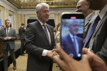 Usa, Bill Clinton ricoverato in ospedale