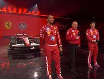 Ferrari presenta SF-25, show con Hamilton e Leclerc a Londra